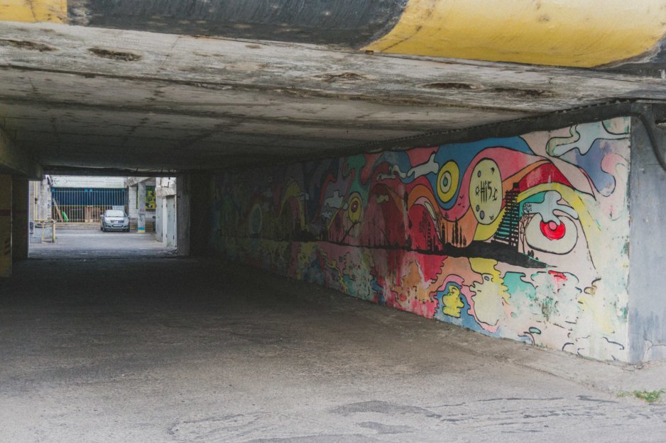 Граффити Днепра: все достопримечательности города на одной стене - рис. 3