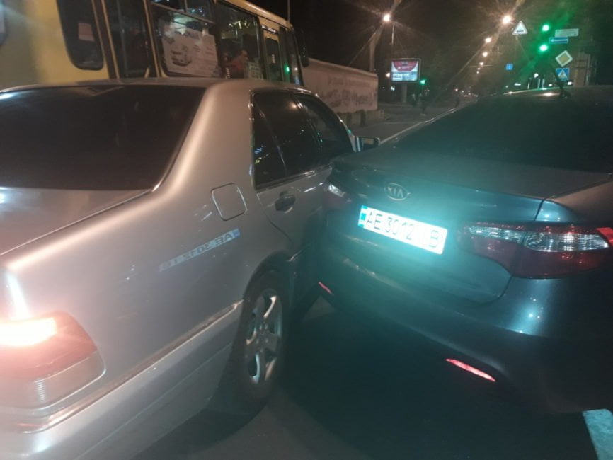 В центре Днепра произошло ДТП на проспекте Яворницкого - рис. 1