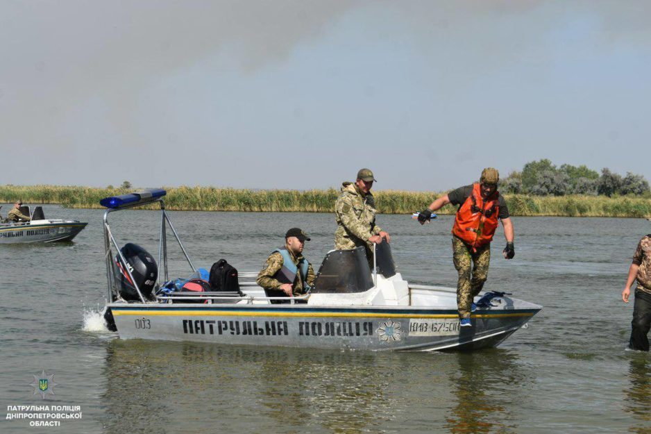 Прыжки с парашютами в воду: как тренировались военные - рис. 6