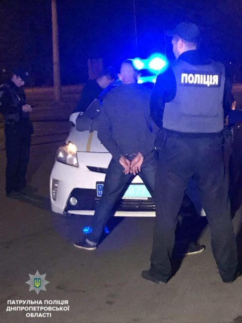 Мужчины избили прохожего в центре Днепра - рис. 1