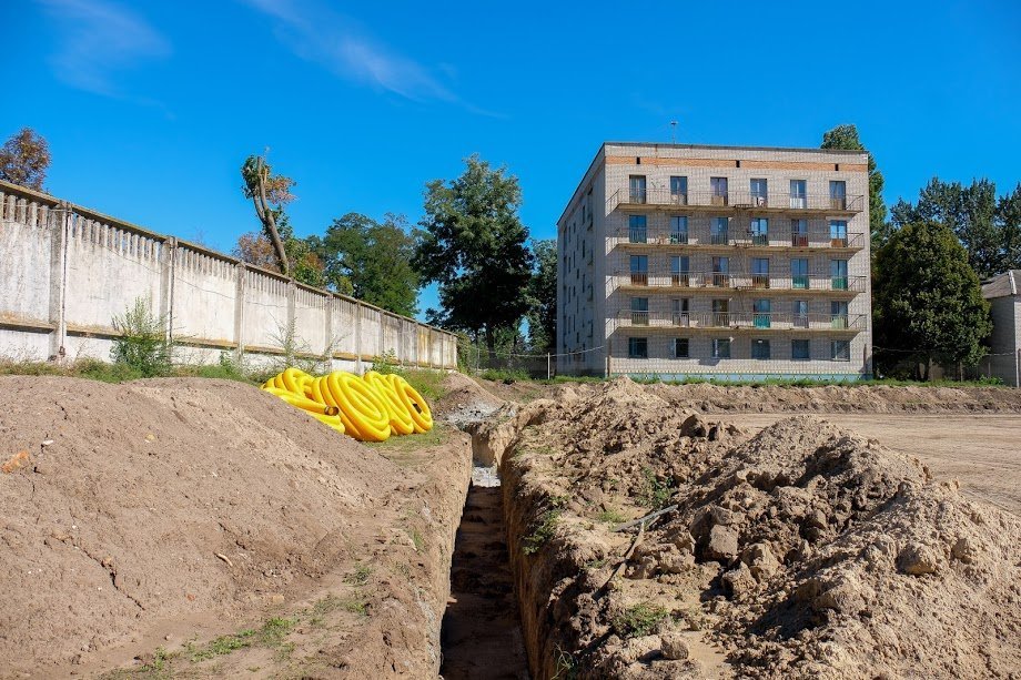 В Верхнеднепровске проводят реконструкцию стадиона - рис. 2