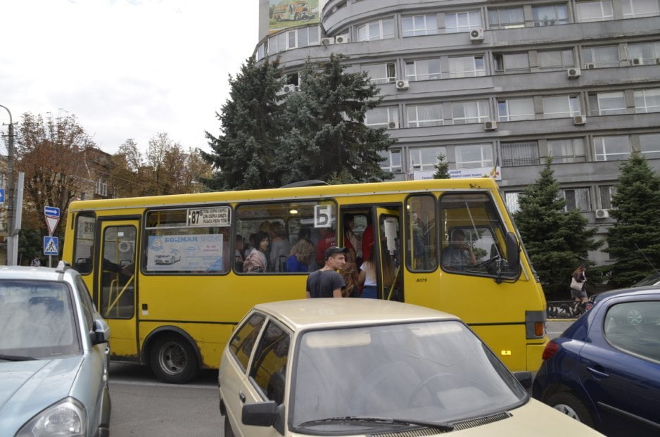Жители Днепра отмечают День города в пробках - рис. 6