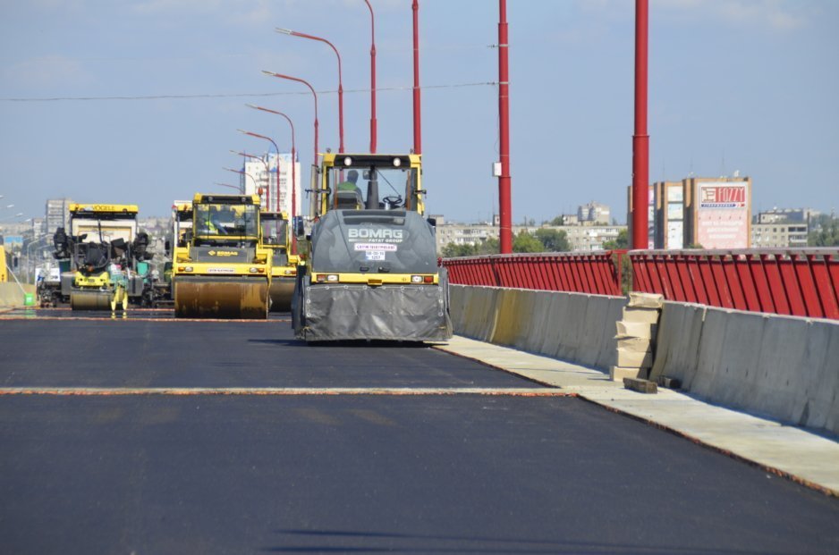 "Второе пришествие" асфальта на Новом мосту: фото - рис. 6