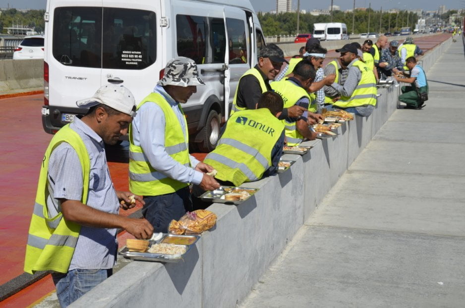 "Второе пришествие" асфальта на Новом мосту: фото - рис. 8