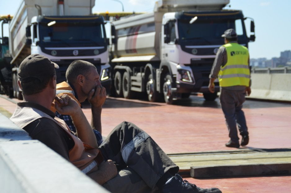 "Второе пришествие" асфальта на Новом мосту: фото - рис. 7