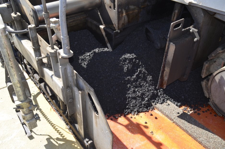 "Второе пришествие" асфальта на Новом мосту: фото - рис. 4