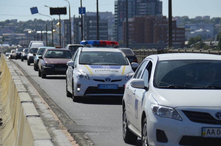 "Второе пришествие" асфальта на Новом мосту: фото - рис. 9